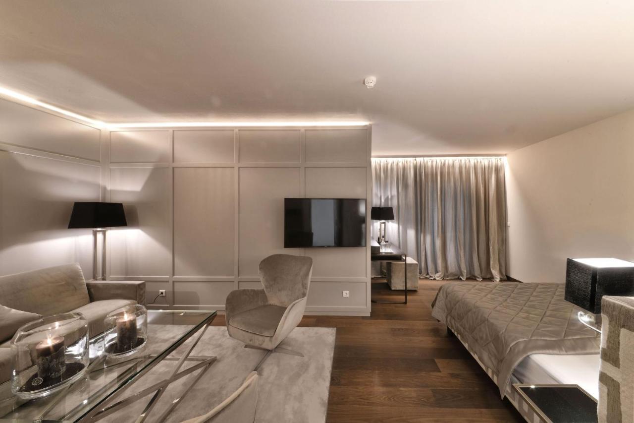 Hotel Patrizia Tirol Buitenkant foto