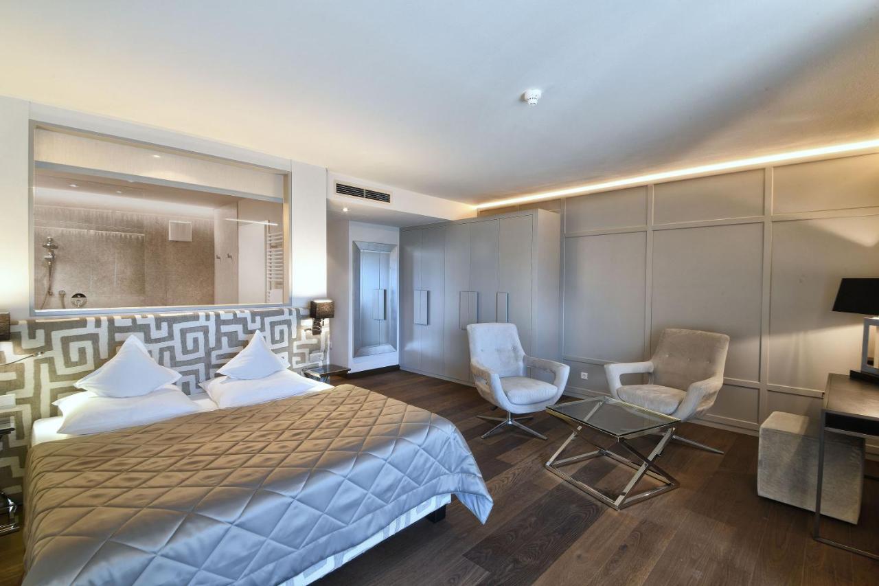 Hotel Patrizia Tirol Buitenkant foto