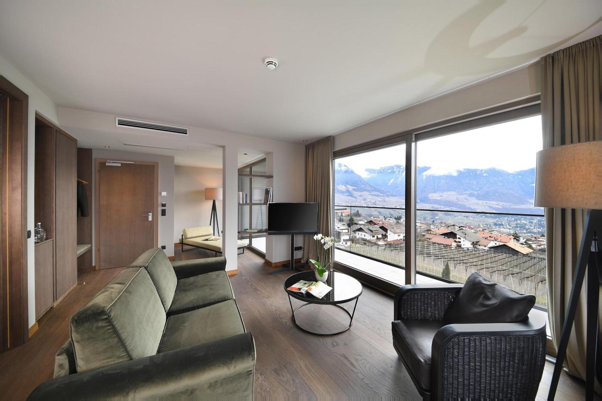 Hotel Patrizia Tirol Buitenkant foto