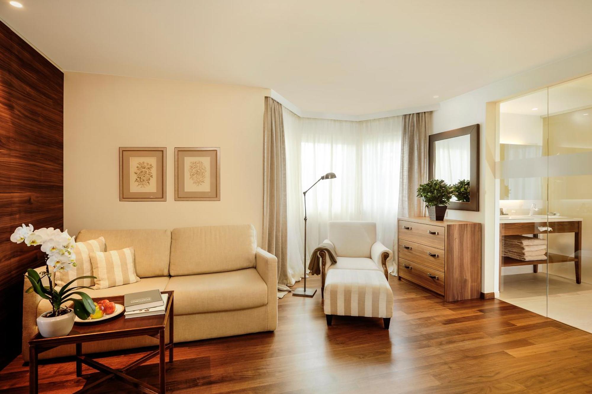 Hotel Patrizia Tirol Buitenkant foto