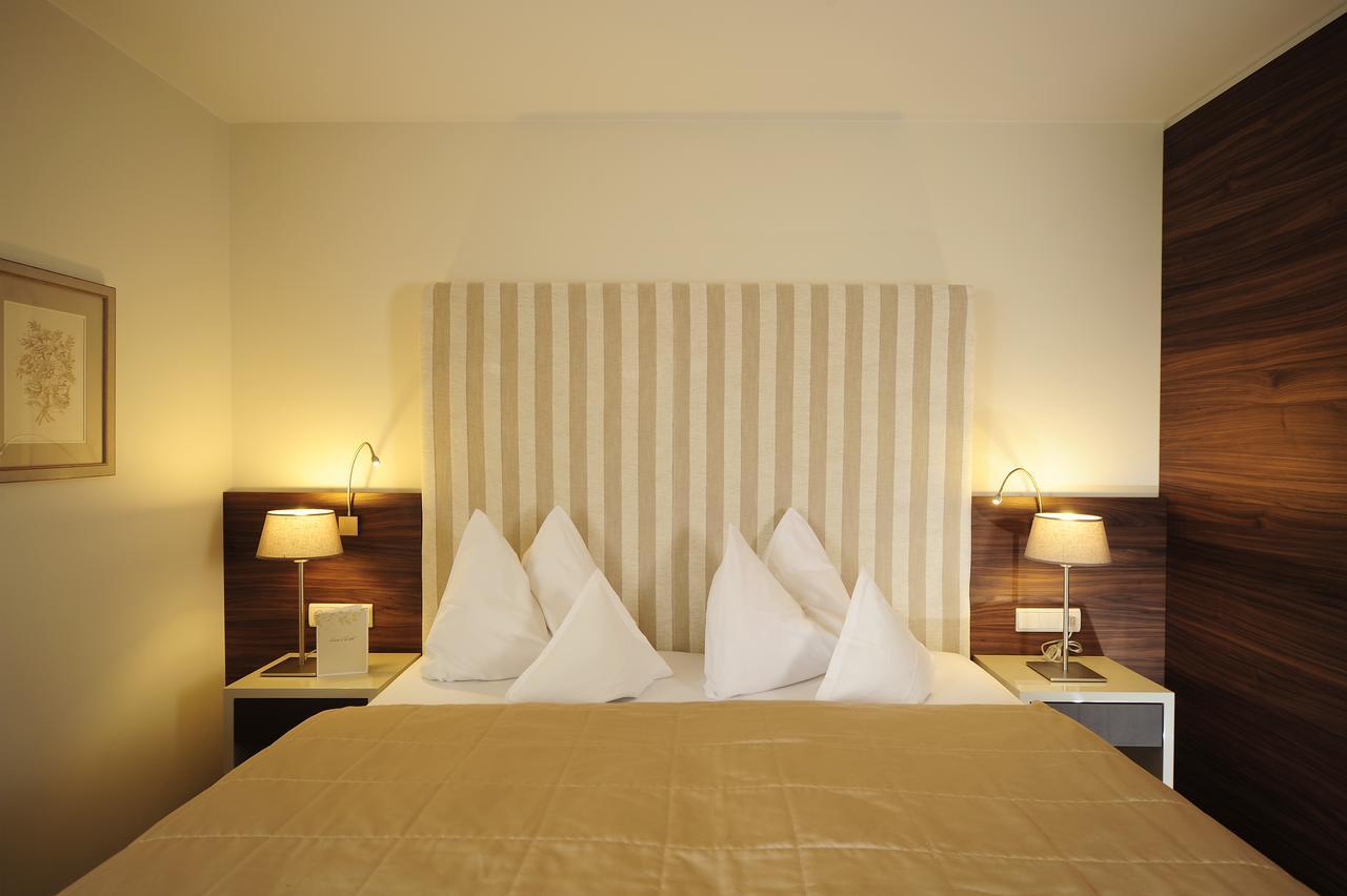 Hotel Patrizia Tirol Buitenkant foto