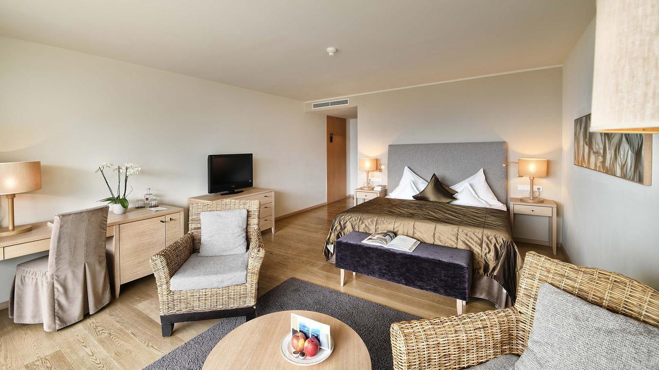 Hotel Patrizia Tirol Buitenkant foto